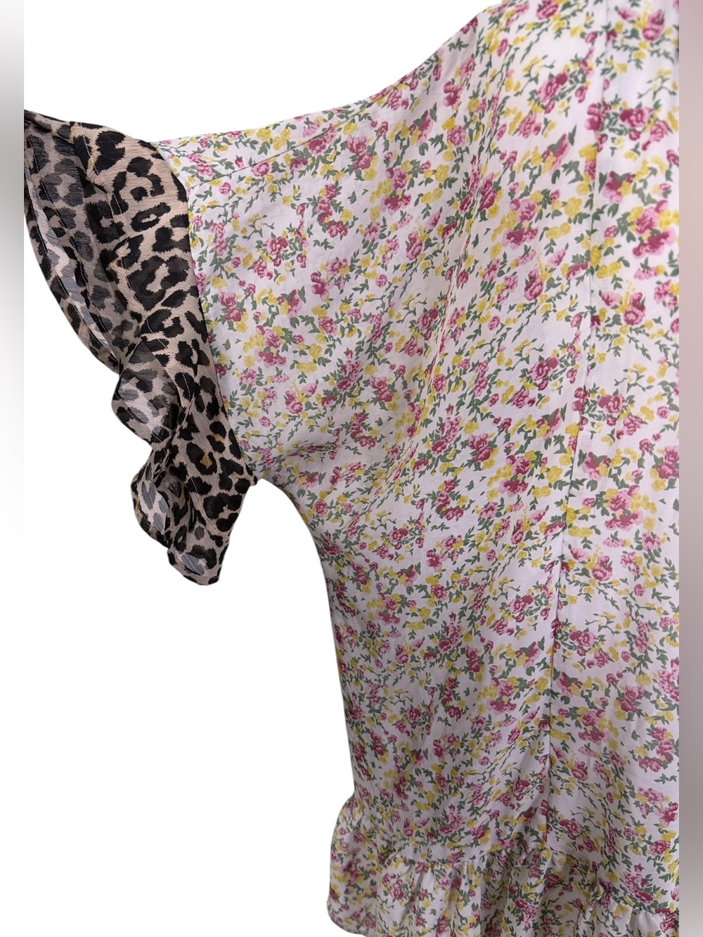 Umgee Floral Leopard Print Sheer Ruffle Hem Button Tunic Top L - Picture 8 of 10